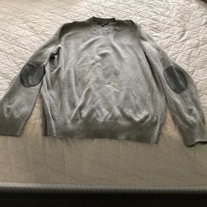 Pullover grey sweater with dark grey elbow patches